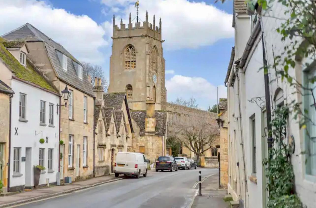 Luxury Cotswolds Cottage With Hot Tub وينشكومبي المظهر الخارجي الصورة